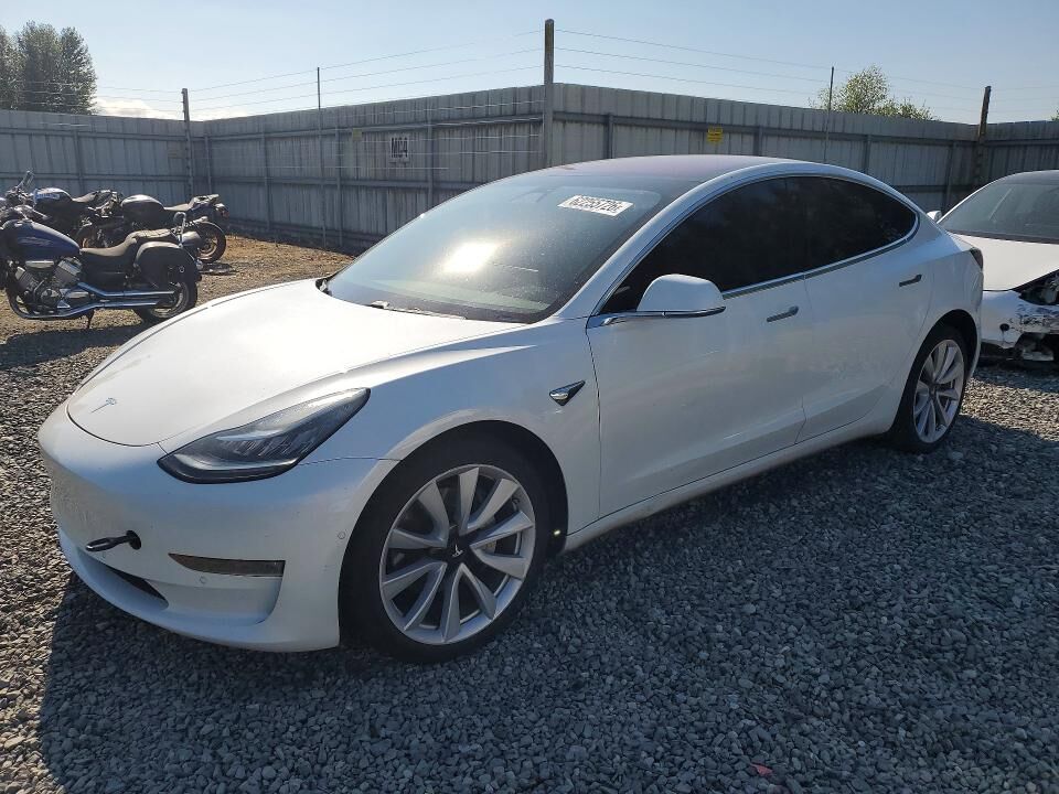 2018 TESLA Model 3