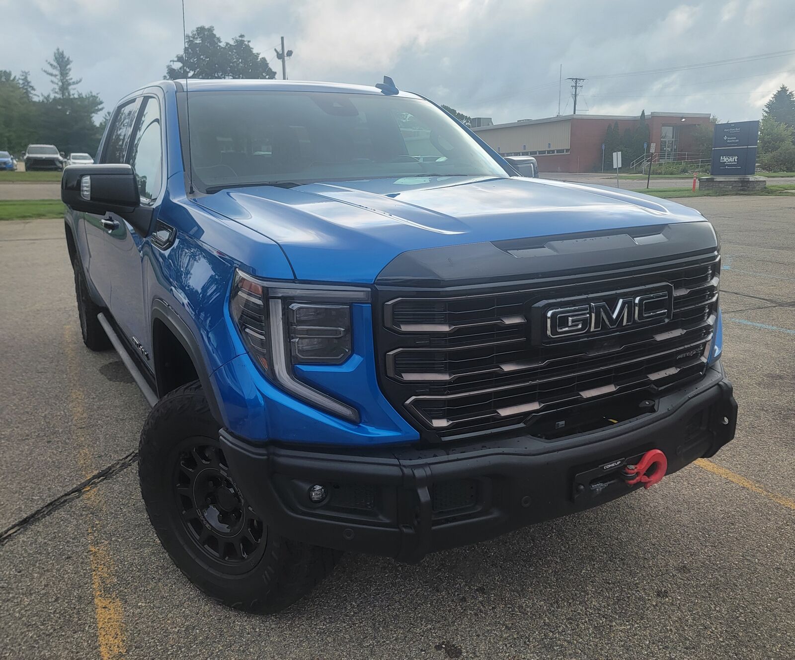 2024 GMC Sierra