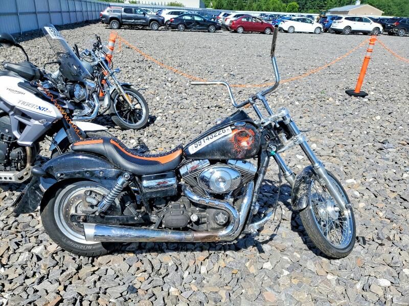 2011 HARLEY DAVIDSON Dyna Wide Glide
