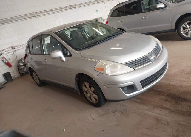 2009 NISSAN Versa