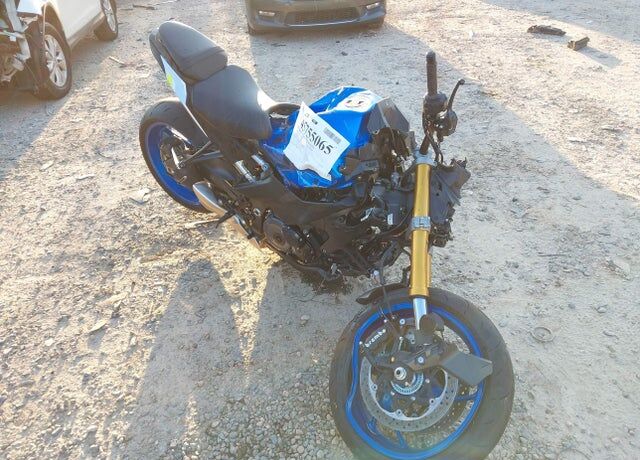 2023 SUZUKI GSX-S1000