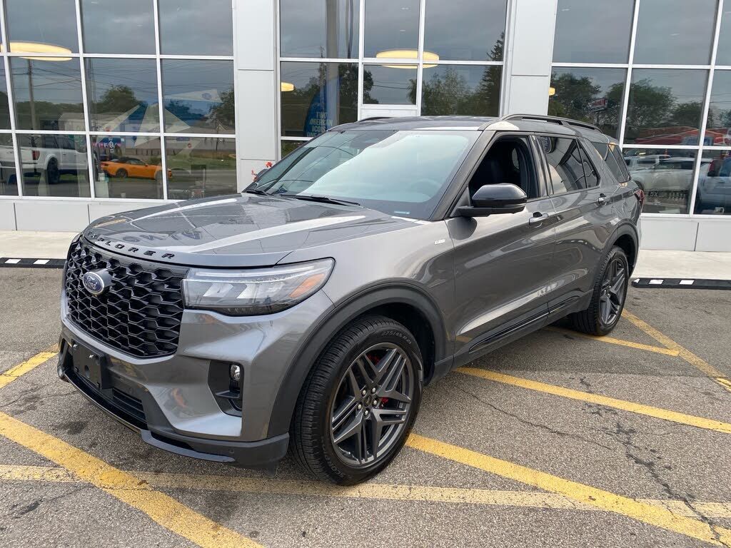 2025 FORD Explorer