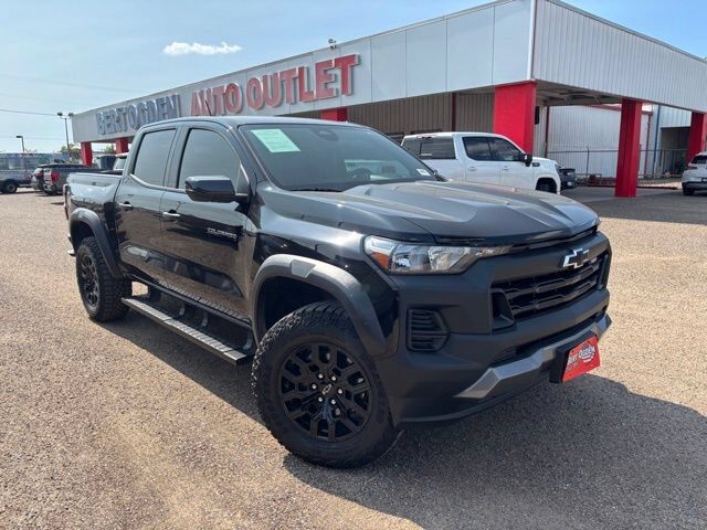 2025 CHEVROLET Colorado