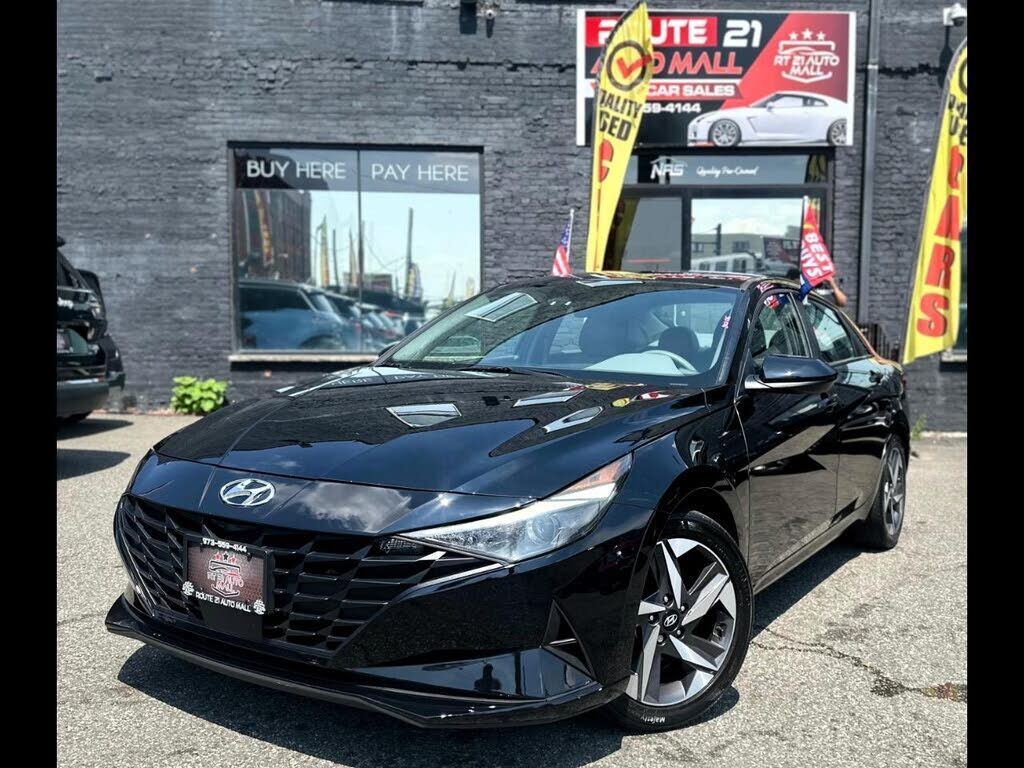 2023 HYUNDAI Elantra