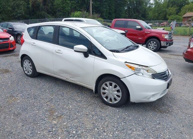 2015 NISSAN Versa