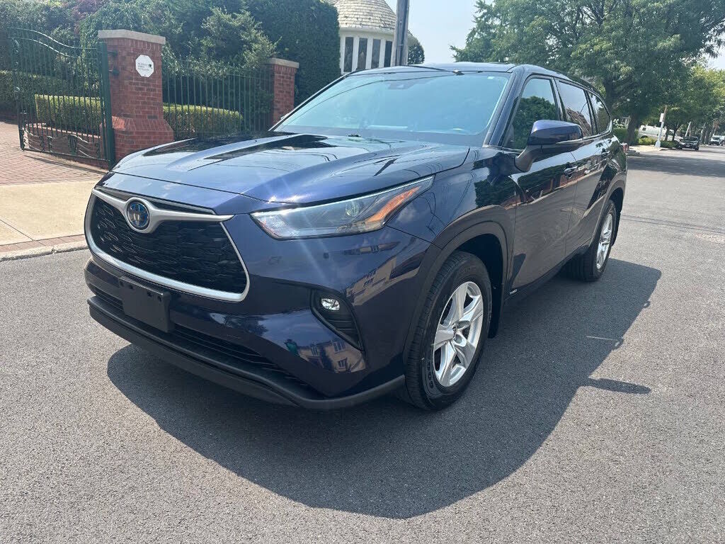2022 TOYOTA Highlander