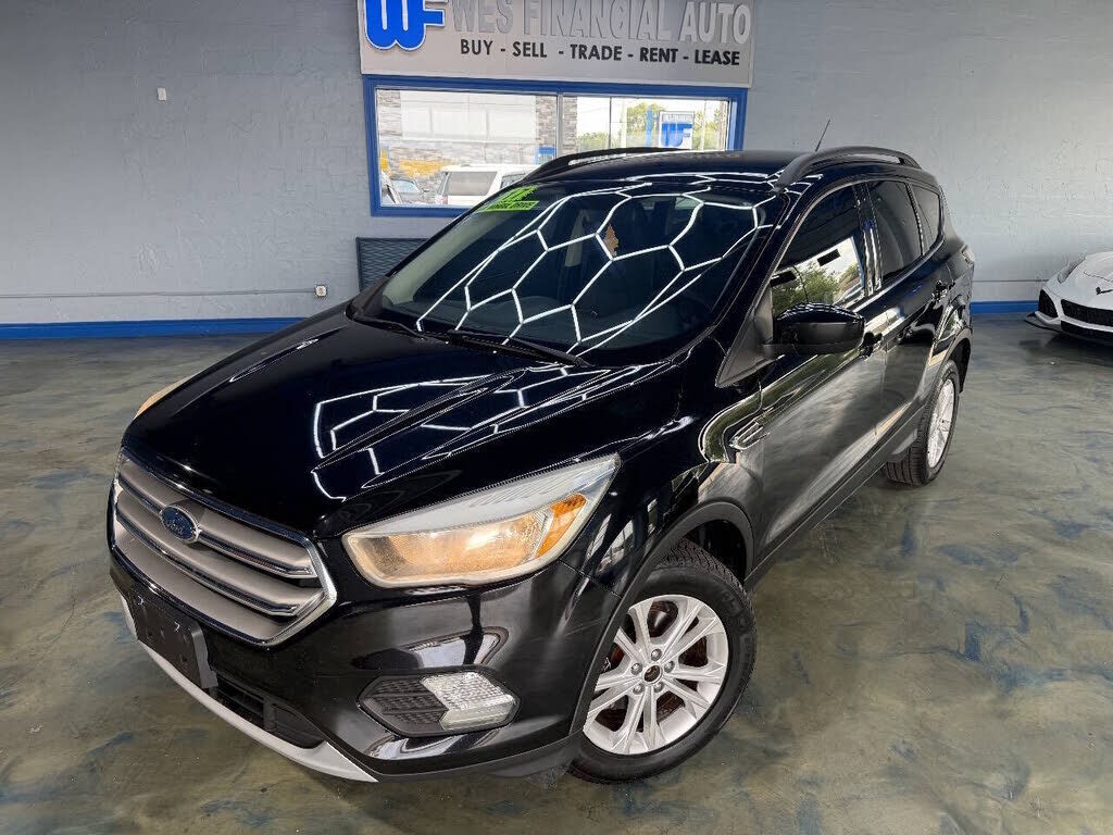 2017 FORD Escape
