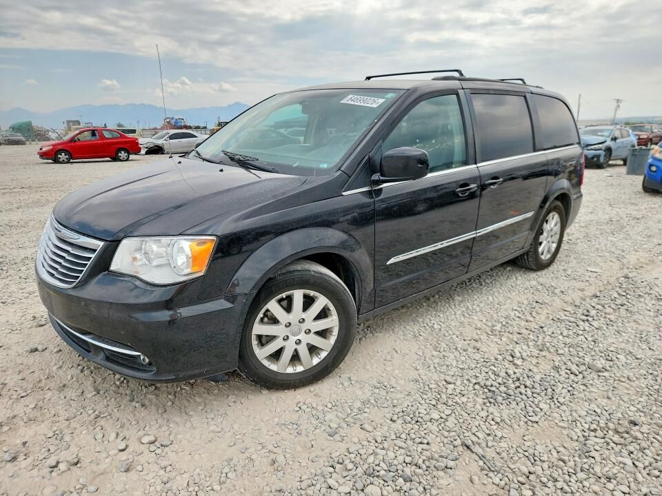 2016 CHRYSLER Town and Country