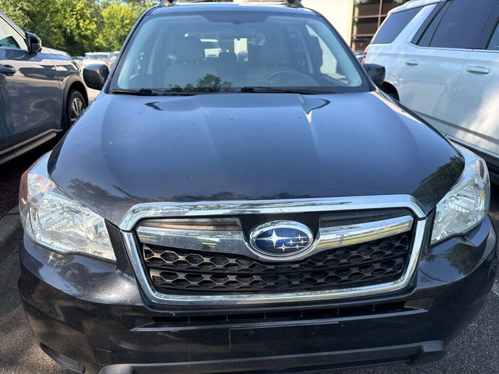 2016 SUBARU Forester