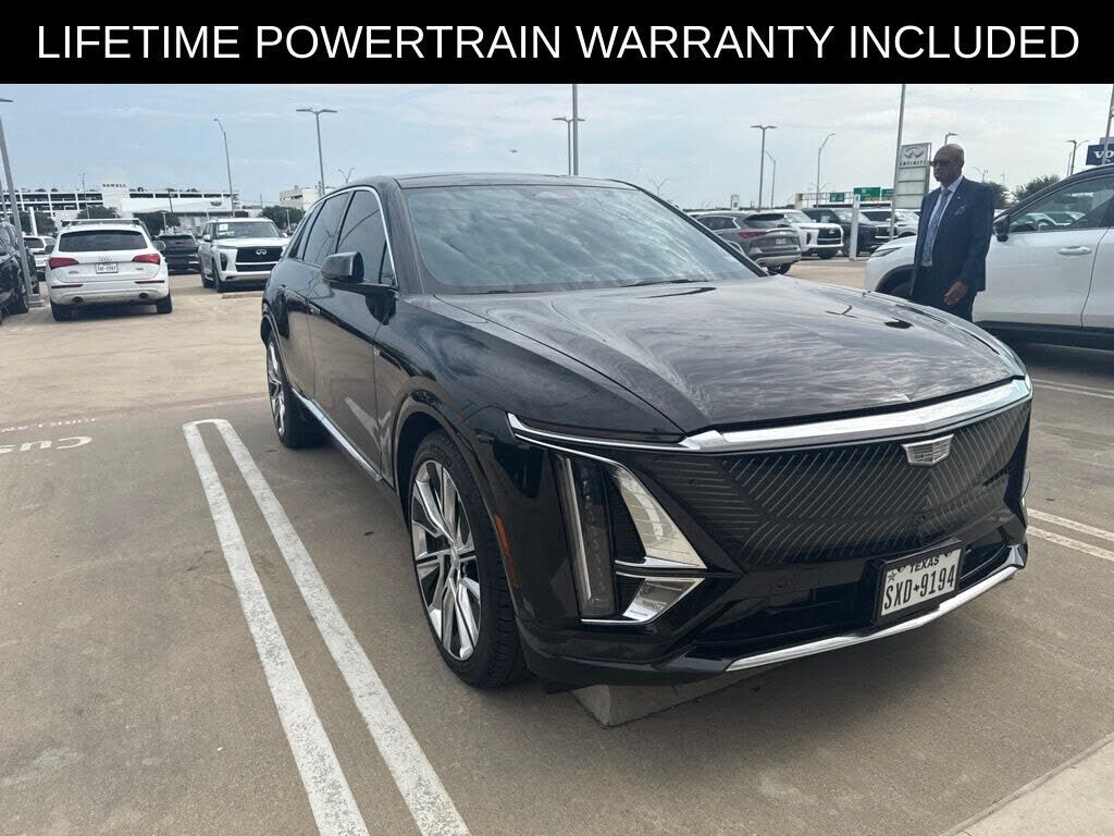 2025 CADILLAC Lyriq