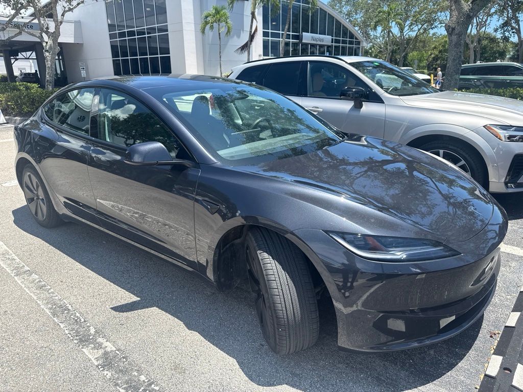 2025 TESLA Model 3