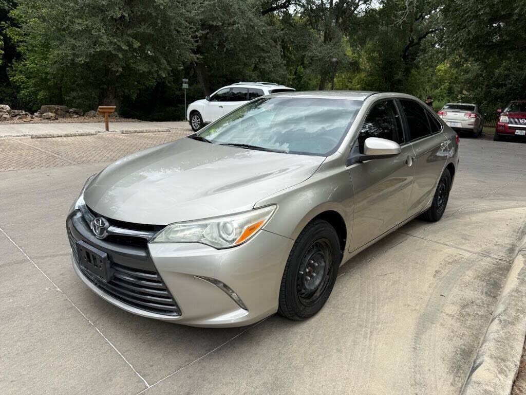 2017 TOYOTA Camry