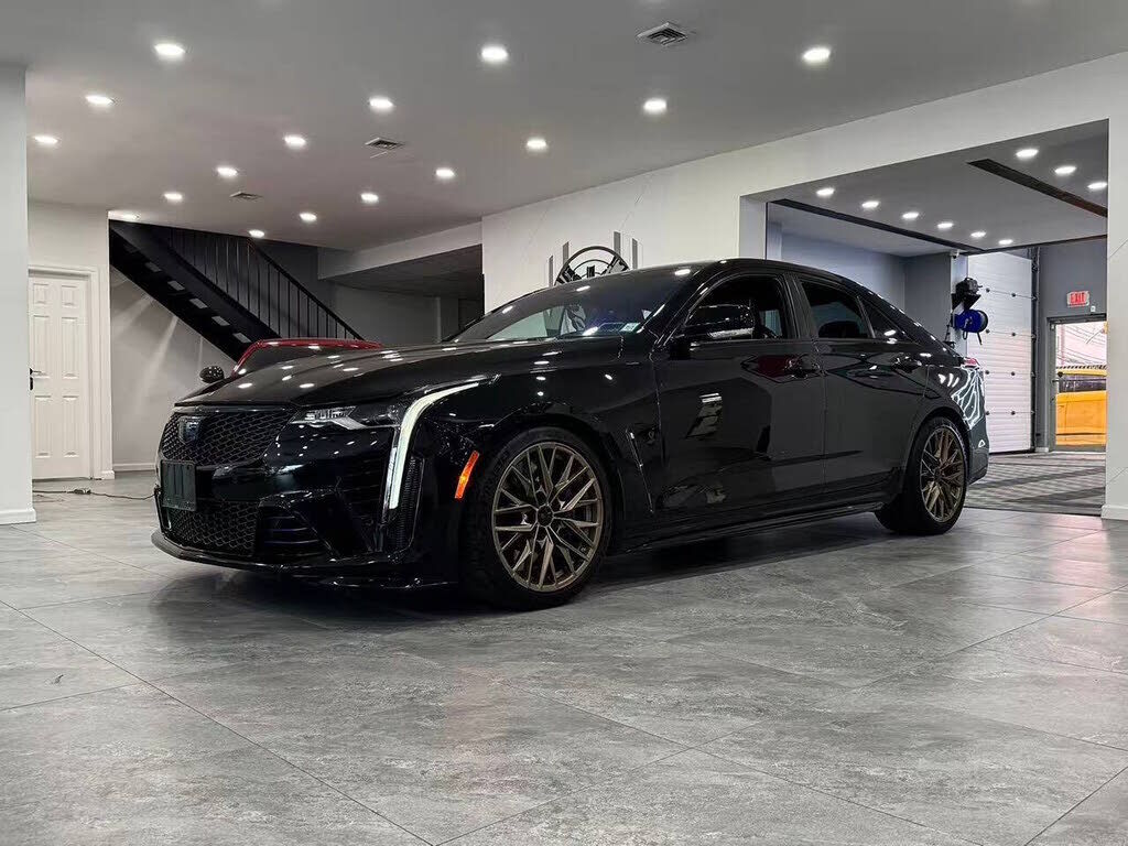 2022 CADILLAC CT4