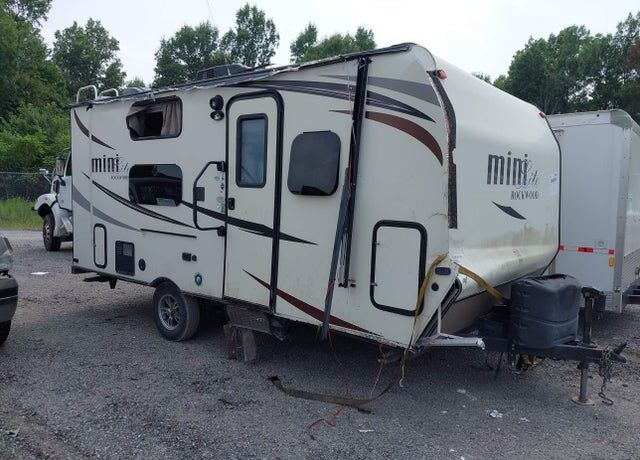 2016 FOREST RIVER Real-lite / Rockwood Lite Weight Trailers