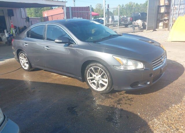 2009 NISSAN Maxima