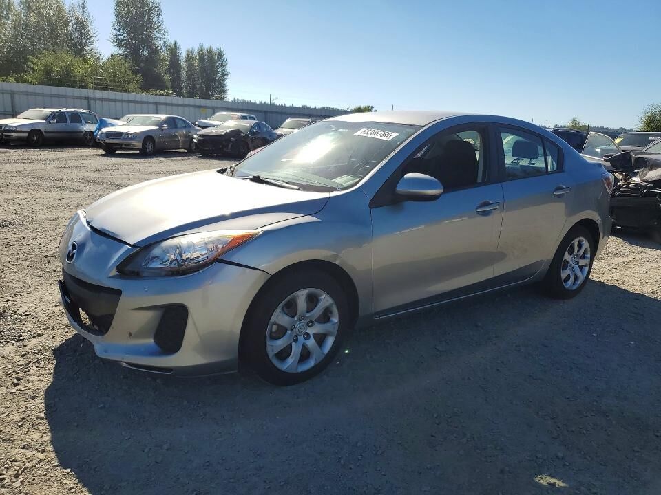 2013 MAZDA Mazda3
