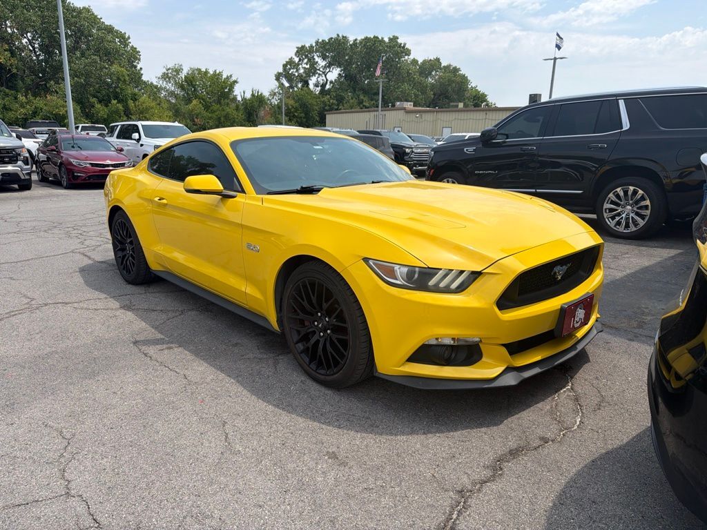 2015 FORD Mustang