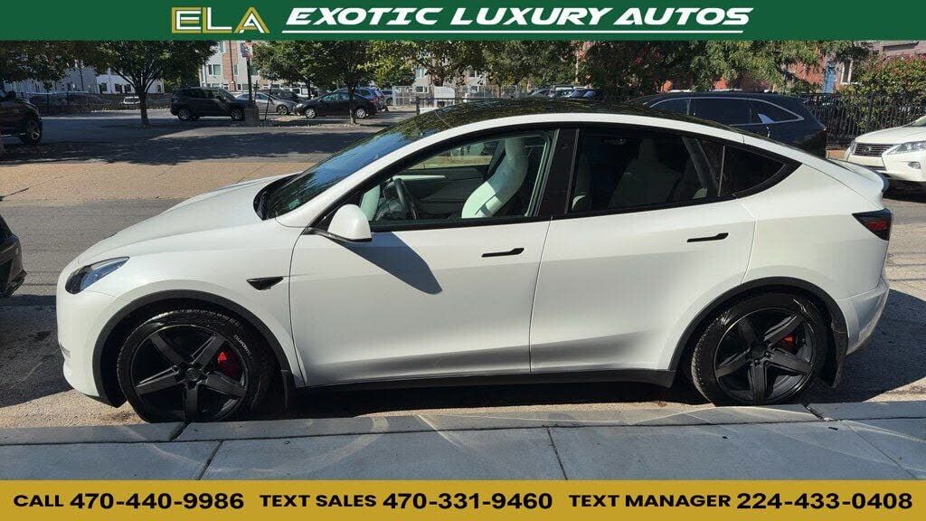 2023 TESLA Model Y