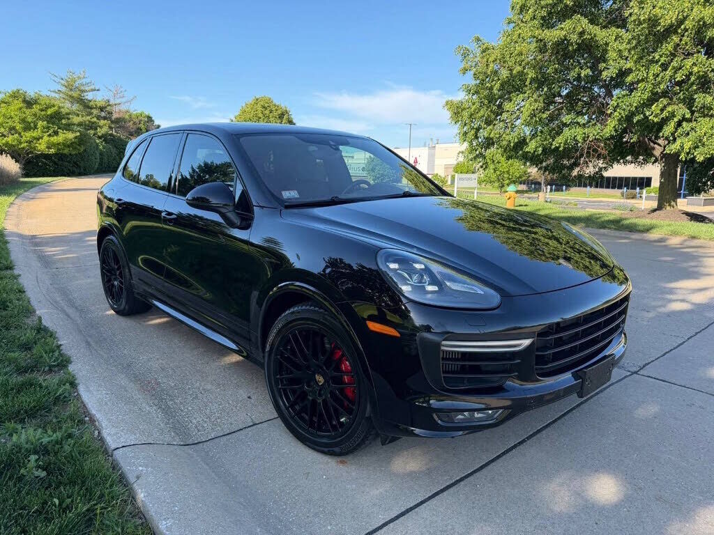 2016 PORSCHE Cayenne