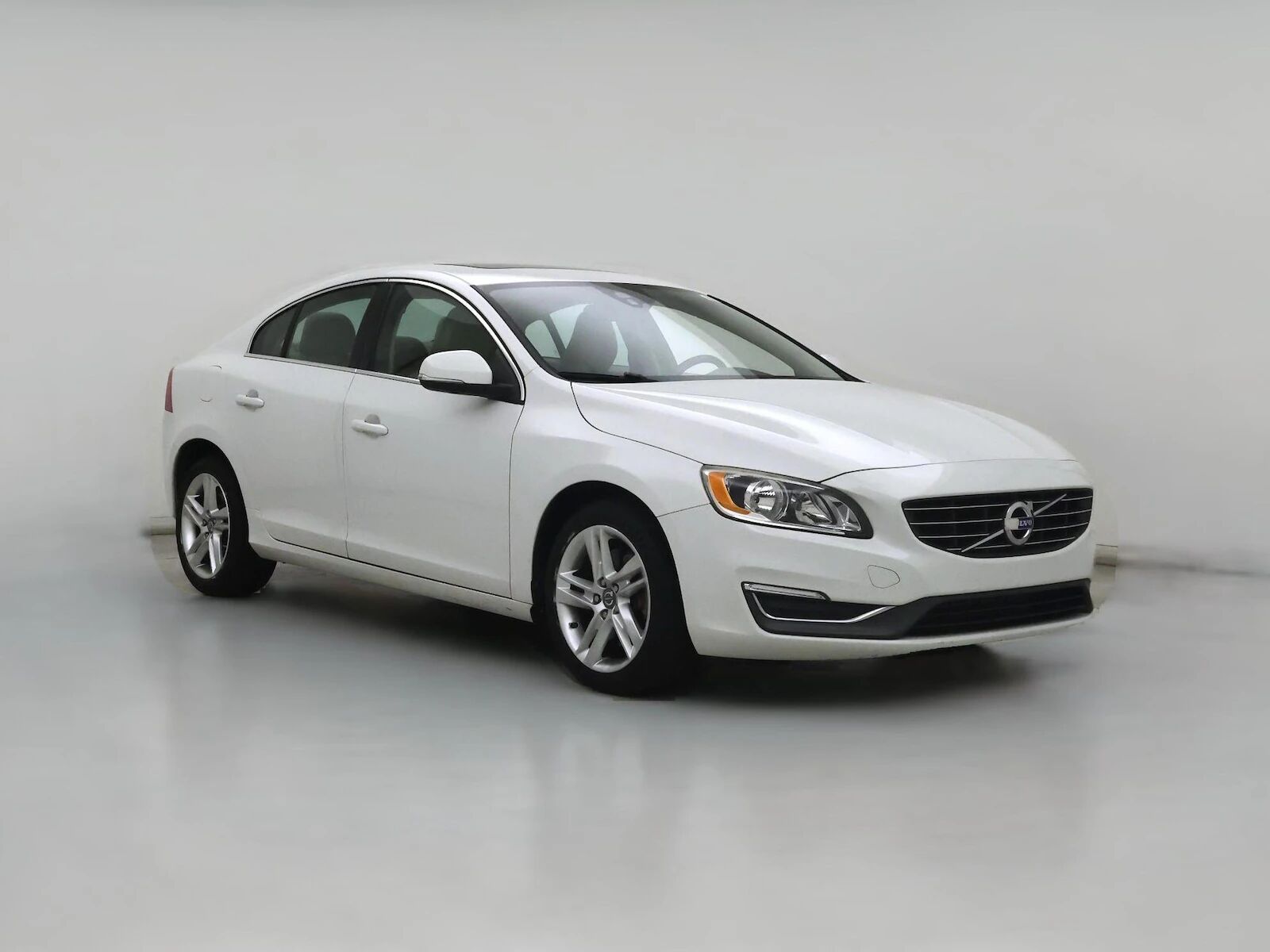 2015 VOLVO S60