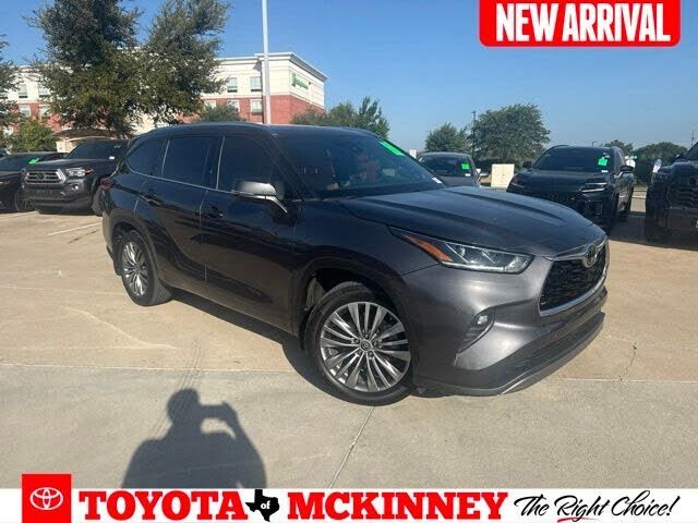 2022 TOYOTA Highlander