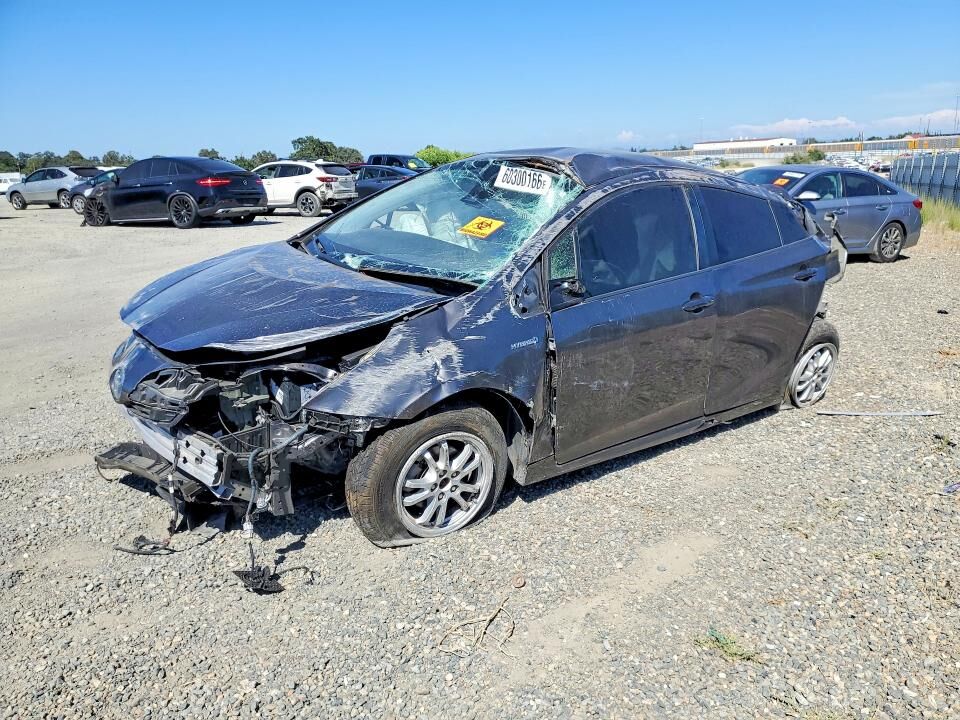 2017 TOYOTA PRIUS