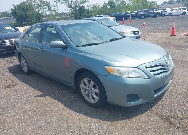 2010 TOYOTA Camry