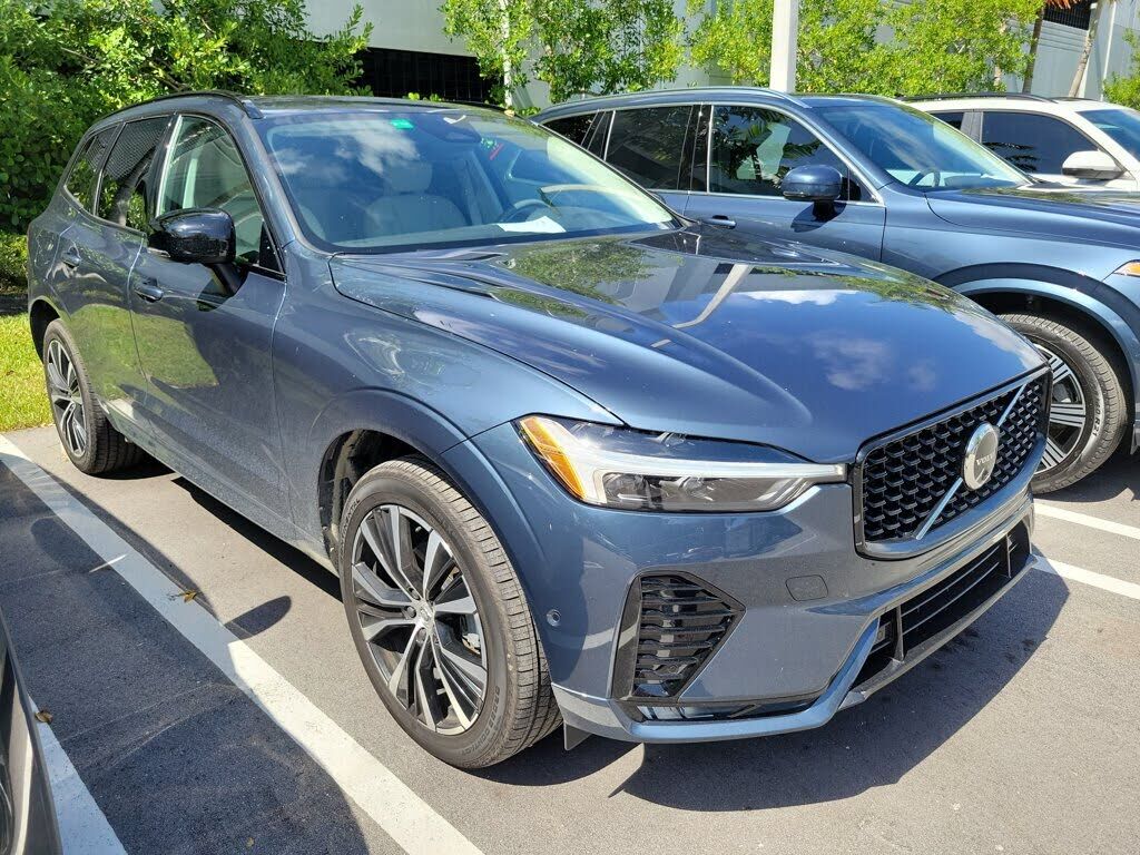 2024 VOLVO XC60