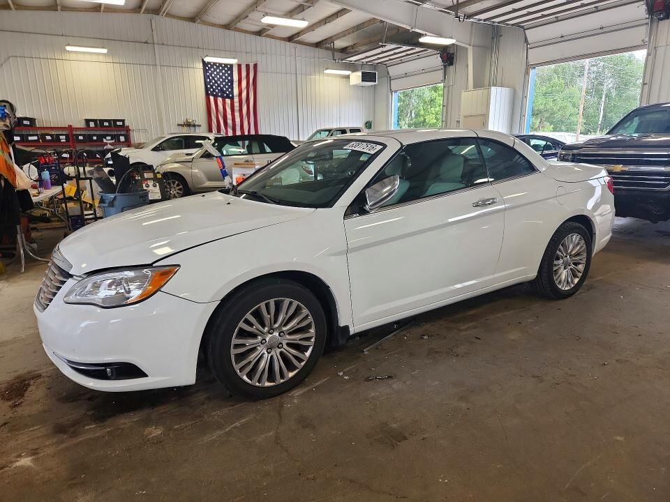 2014 CHRYSLER 200