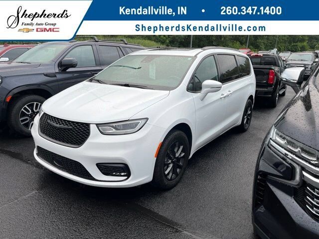 2022 CHRYSLER Pacifica