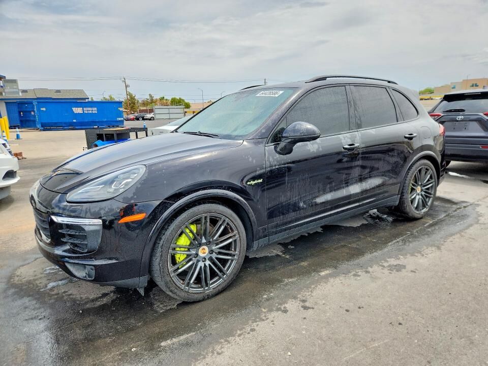 2017 PORSCHE Cayenne