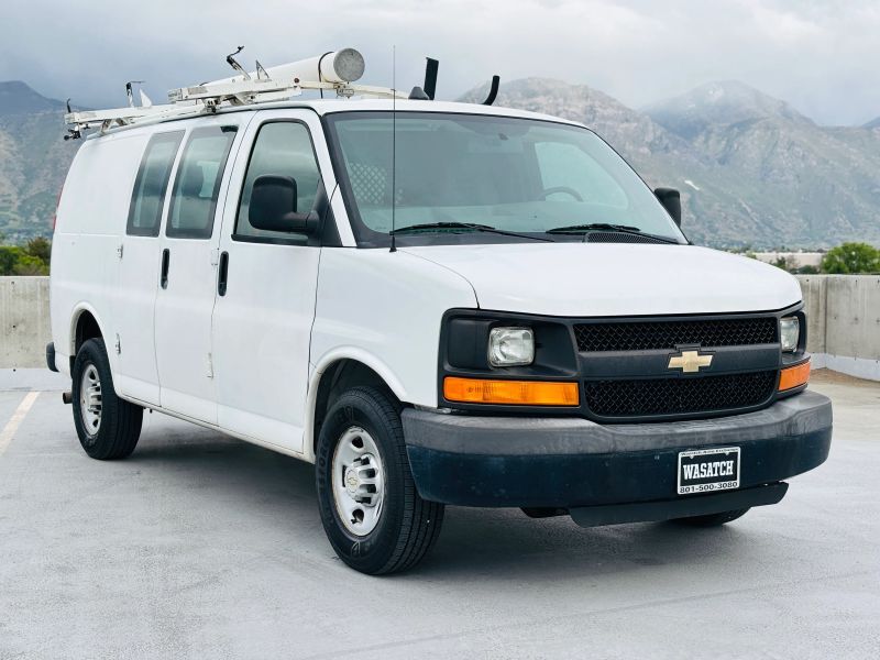 2013 CHEVROLET Express