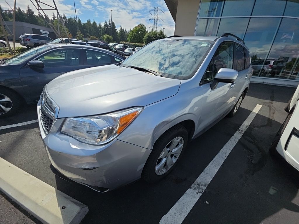 2015 SUBARU Forester