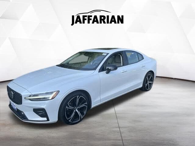 2023 VOLVO S60