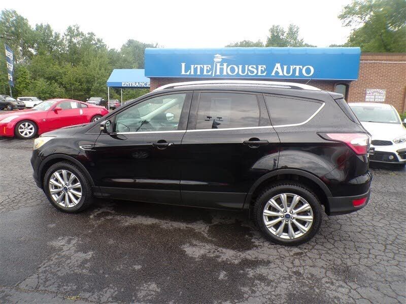 2017 FORD Escape