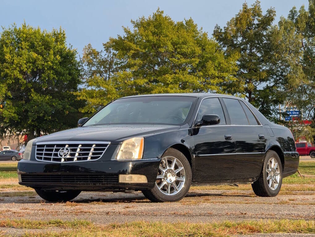 2010 CADILLAC DTS
