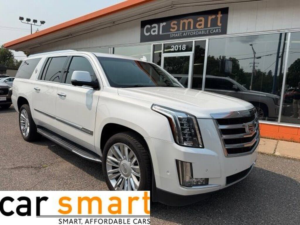 2017 CADILLAC Escalade ESV