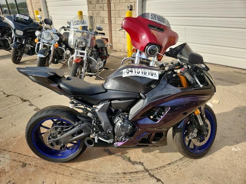 2025 YAMAHA YZF