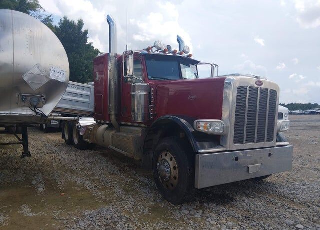 2014 PETERBILT 389