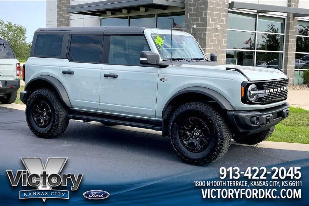 2023 FORD Bronco