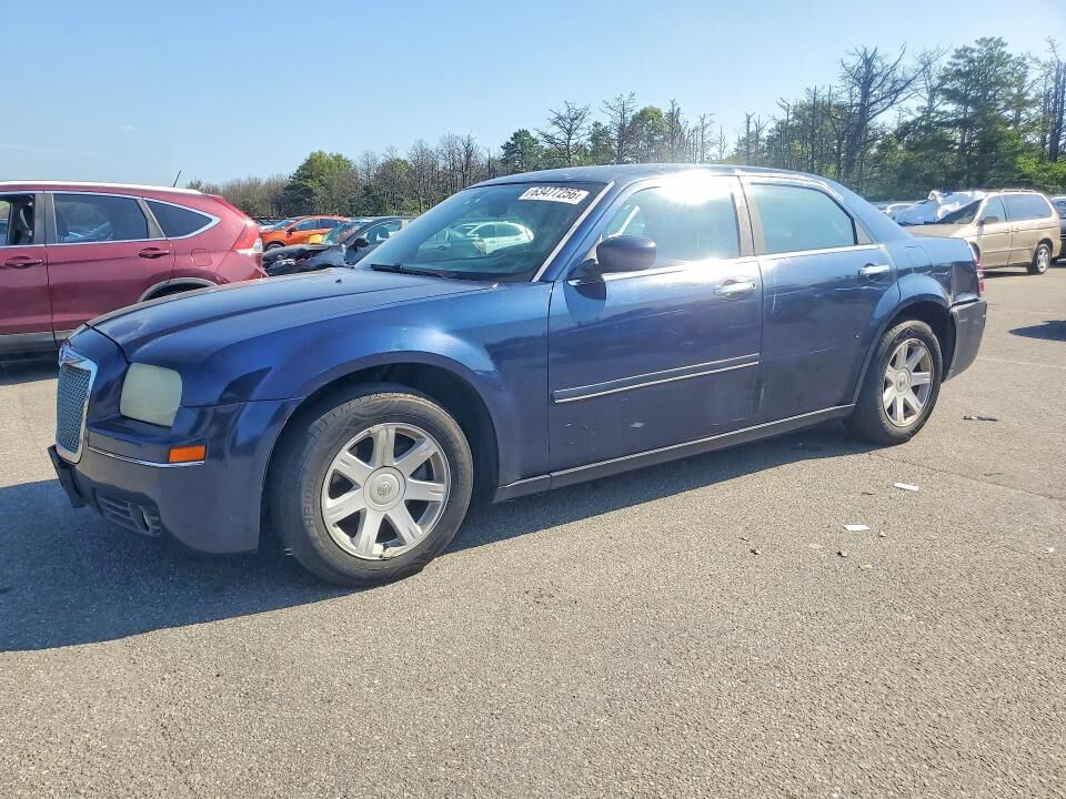 2005 CHRYSLER 300