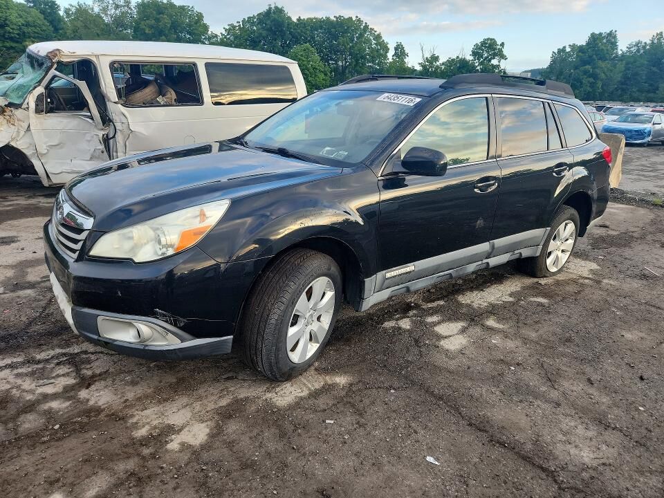 2010 SUBARU Outback