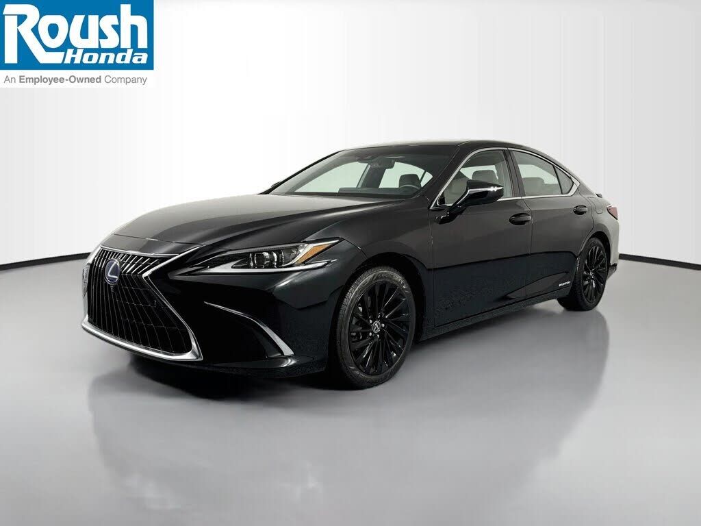 2022 LEXUS ES