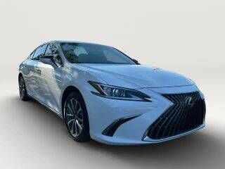 2022 LEXUS ES
