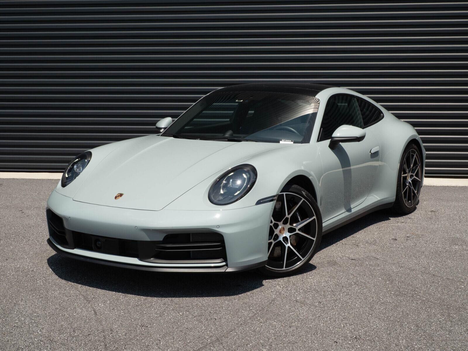 2025 PORSCHE 911