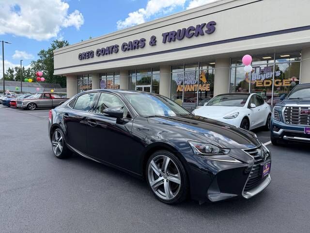 2018 LEXUS IS