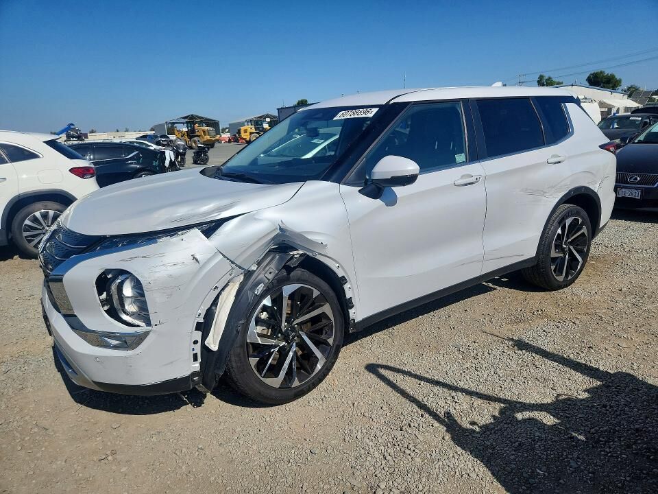 2024 MITSUBISHI Outlander