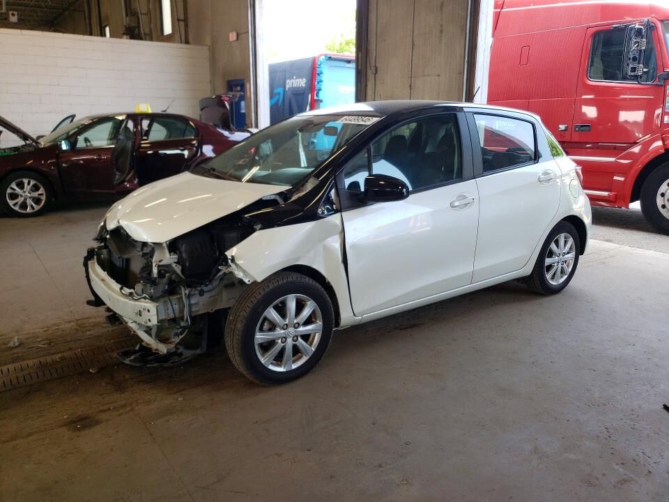 2017 TOYOTA Yaris