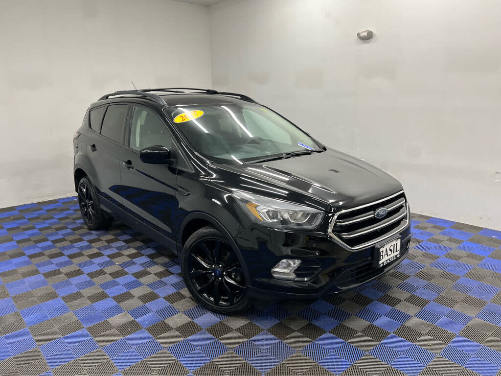 2017 FORD Escape
