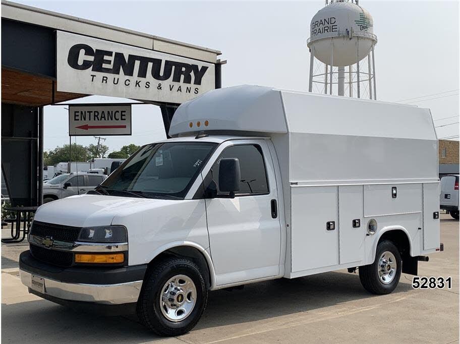 2022 CHEVROLET Express
